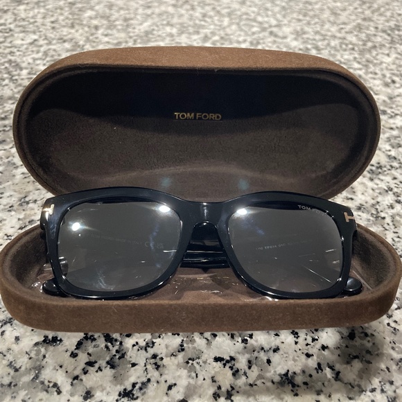 Tom Ford - Lauren Sunglasses - 52mm main image 4